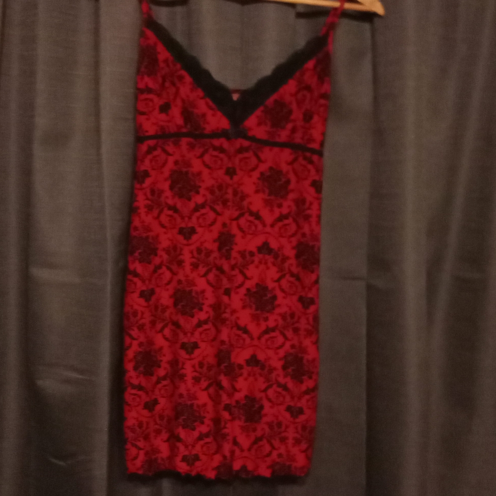 Sexy Red ♥️ & Black🖤 nightgown with black